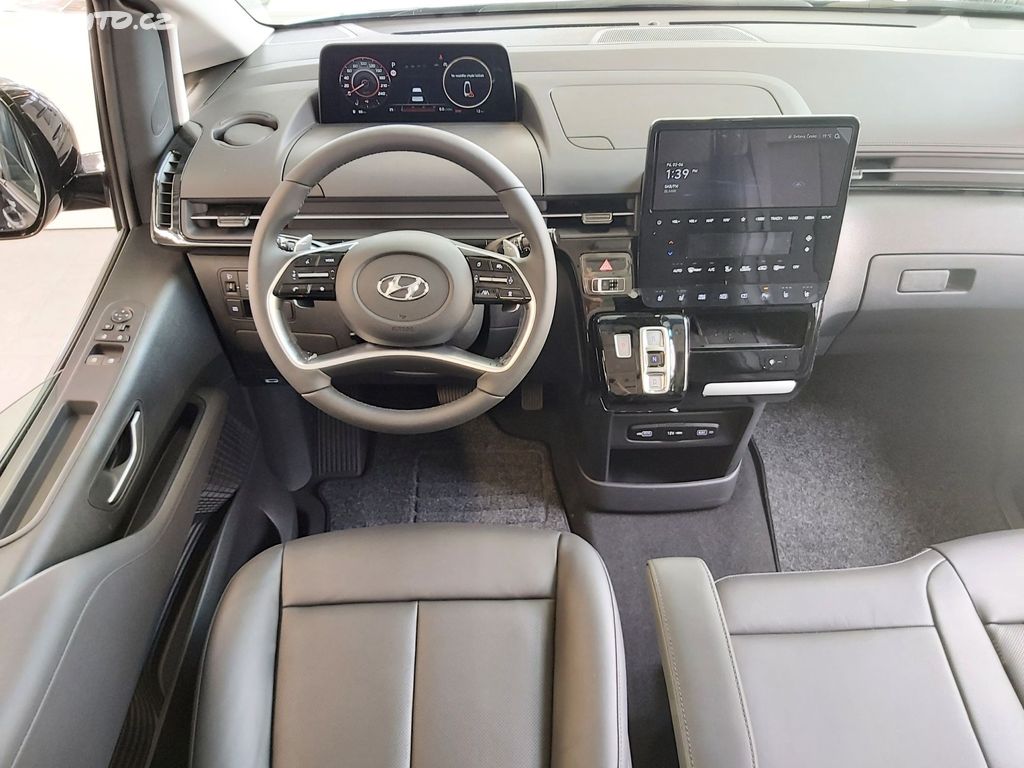 Hyundai Staria - automatická převodovka