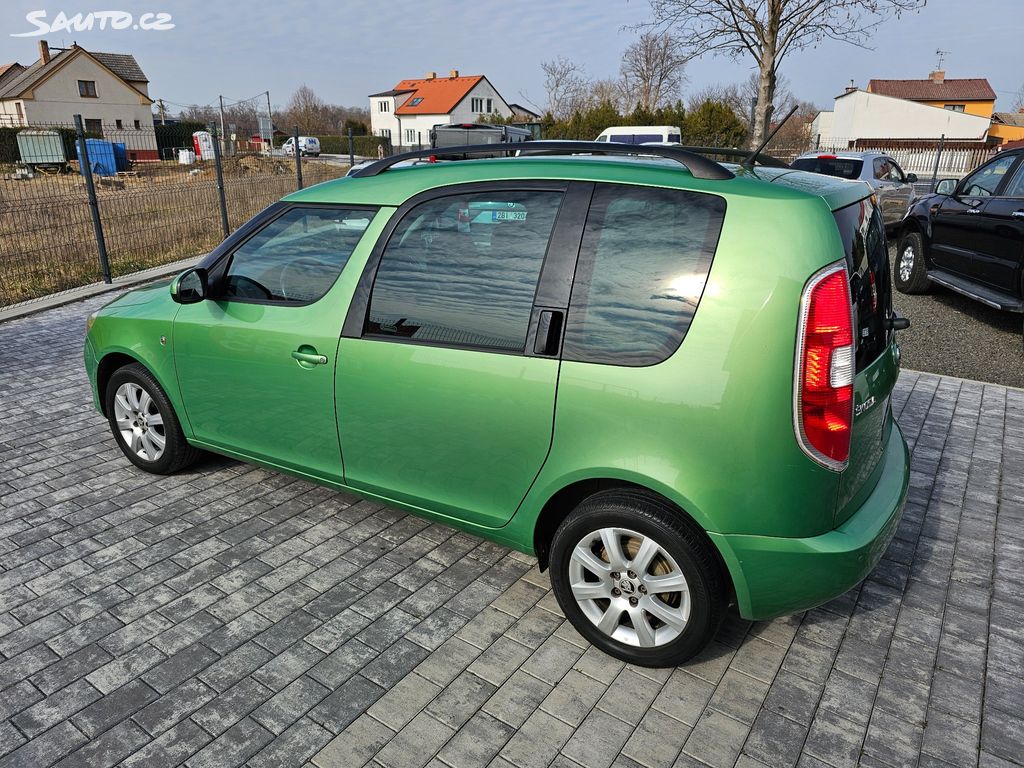 Škoda Roomster zelená Cosmic