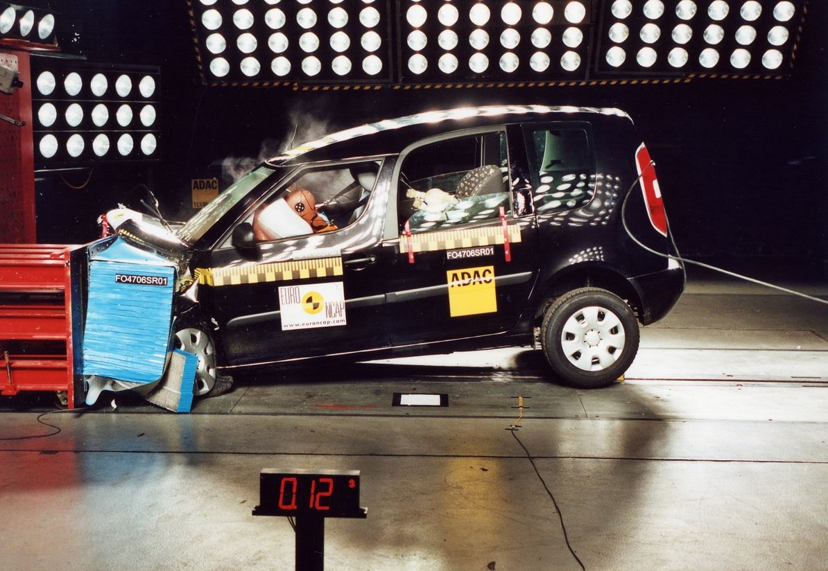 Čelní náraz Škody Roomster v testu Euro NCAP