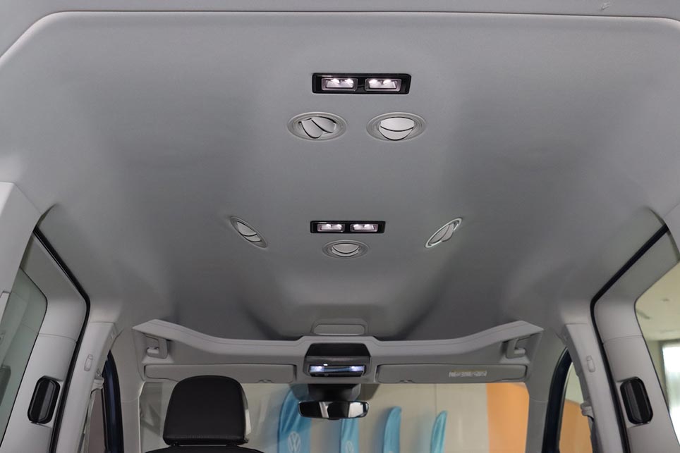 Stropní ventilace ve Volkswagenu Caddy