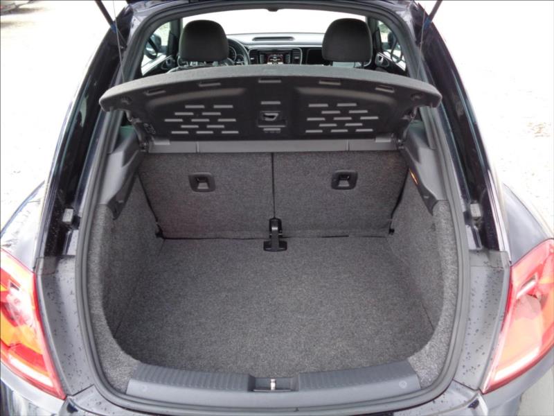 VW Beetle - zavazadlový prostor